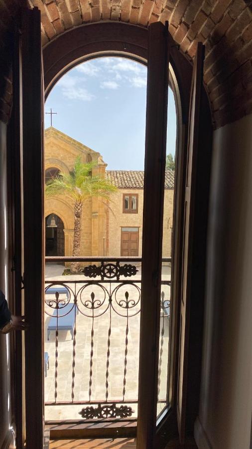 Castello Ducale Colonna Resort Ioppolo Giancaxio Zewnętrze zdjęcie