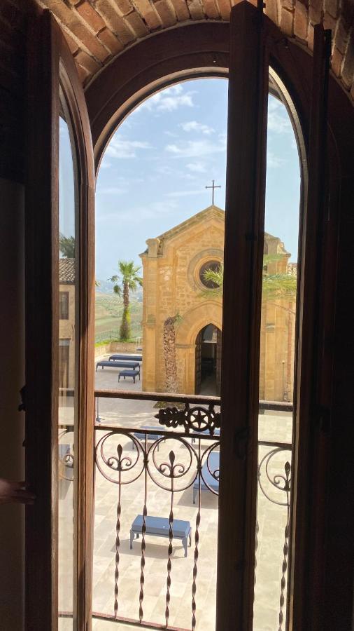 Castello Ducale Colonna Resort Ioppolo Giancaxio Zewnętrze zdjęcie